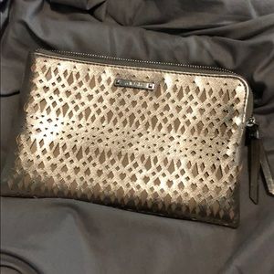 Stella and Dot Clutch